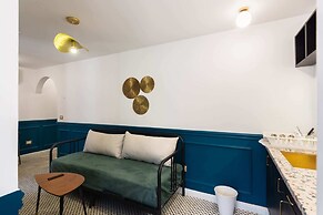 Xuru Downtown Studios