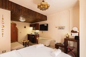 Xuru Downtown Studios