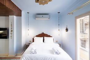 Xuru Downtown Studios