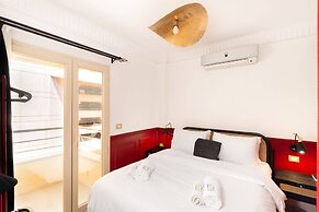 Xuru Downtown Studios