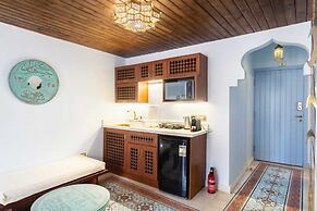 Xuru Downtown Studios