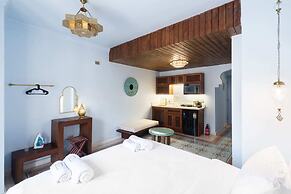 Xuru Downtown Studios