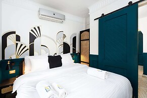 Xuru Downtown Studios