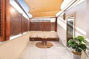 Xuru Downtown Studios