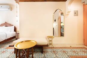 Xuru Downtown Studios