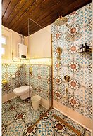 Xuru Downtown Studios