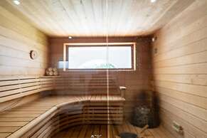 Spacious 3BR Villa with pool and views