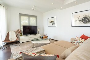 Spacious 3BR Villa with pool and views