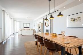 Spacious 3BR Villa with pool and views