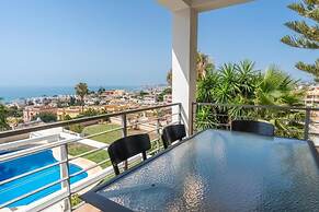 Spacious 3BR Villa with pool and views