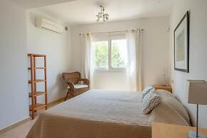 Spacious 3BR Villa with pool and views