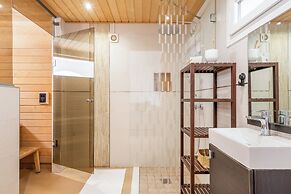 Spacious 3BR Villa with pool and views