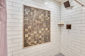 Home 3 Miles to Downtown Phoenix