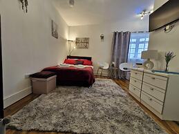 Seaside Bliss Apartment for Style and Comfort