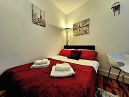 Seaside Bliss Apartment for Style and Comfort