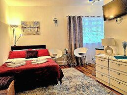 Seaside Bliss Apartment for Style and Comfort