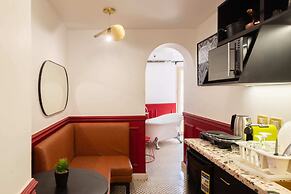 The Red-hot Retro Studio @ Cairo's Downtown