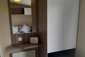 3 Bed-sleeps 6-pet Friendly-5 Min to Beach