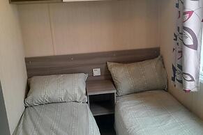 3 Bed-sleeps 6-pet Friendly-5 Min to Beach