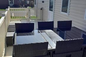 3 Bed-sleeps 6-pet Friendly-5 Min to Beach