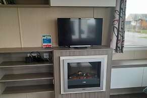 3 Bed-sleeps 6-pet Friendly-5 Min to Beach