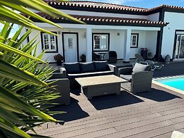 Spacious Quiet Charming Villa With Private Pool and Close to Lisbon