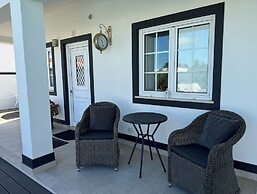 Spacious Quiet Charming Villa With Private Pool and Close to Lisbon