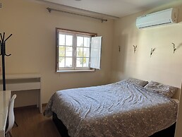 Spacious Quiet Charming Villa With Private Pool and Close to Lisbon