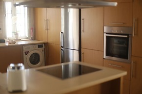 Spacious Quiet Charming Villa With Private Pool and Close to Lisbon