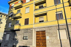 JOIVY Bright 1BR flat near Mudec Museum