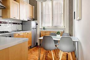 JOIVY Bright 1BR flat near Mudec Museum