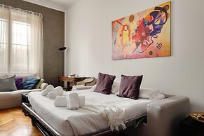 JOIVY Bright 1BR flat near Mudec Museum