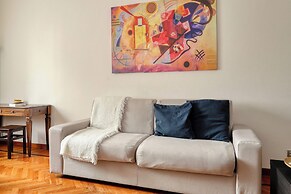 JOIVY Bright 1BR flat near Mudec Museum