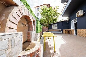 Brothers Of the World Hostel