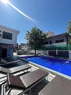 Apatuxay Vientiane Hotel & Apartment