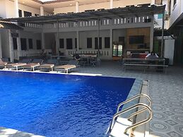 Apatuxay Vientiane Hotel & Apartment