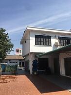 Apatuxay Vientiane Hotel & Apartment