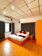 Apatuxay Vientiane Hotel & Apartment