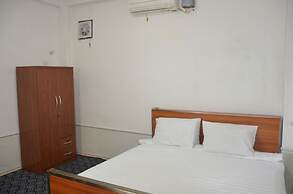 Apatuxay Vientiane Hotel & Apartment