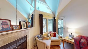 Pico Village Resort H304