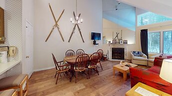 Pico Village Resort H304