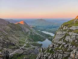 Stunning Sea View Blue Haven in Penmaenmawr