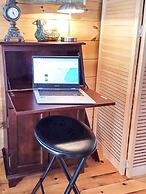 Captain's Quarters, 1.5 Miles to Downtown Ogunquit!