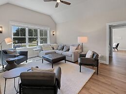 Long Sands Your All-season Getaway