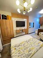 Room in Studio - Luxury Condo-sea View- Near Beach