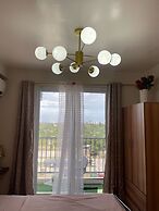 Room in Studio - Luxury Condo-sea View- Near Beach