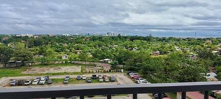 Room in Studio - Luxury Condo-sea View- Near Beach