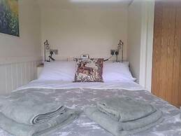 Luxury Shepherds Hut set in a Countryside Setting