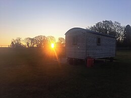 Luxury Shepherds Hut set in a Countryside Setting