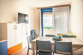 Enjoy our Spacious sea View Terrace in Bibione